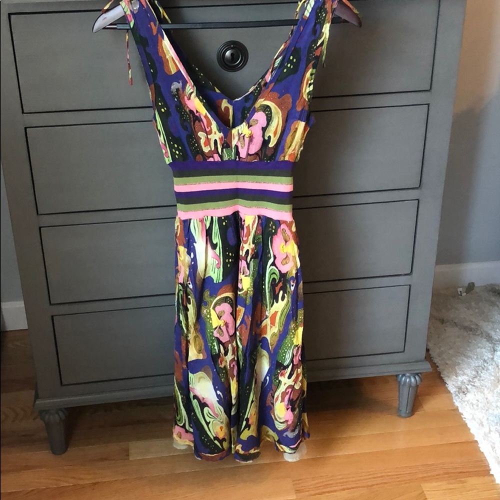 Dress - Picture 2 of 4